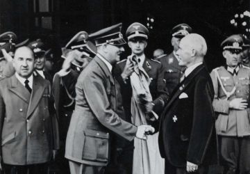 Adolf Hitler und Gustav Krupp von Bohlen und Halbach