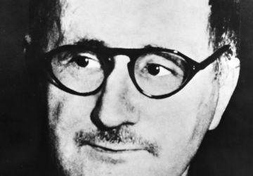 Bertolt Brecht