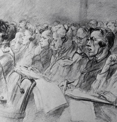 Reproduction du tableau de Nikolaï Joukov «Les juges du monde». Exposition «Le procès de Nuremberg».
