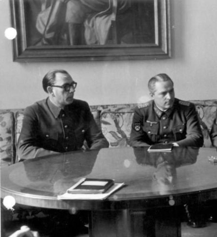 Generals Andrei Vlasov and Georgy Zhilenkov meeting Joseph Goebbels, Minister for Public Enlightenment and Propaganda of the Third Reich, 28 February 1945. Bundesarchiv, Bild 183-H27774 / CC-BY-SA 3.0