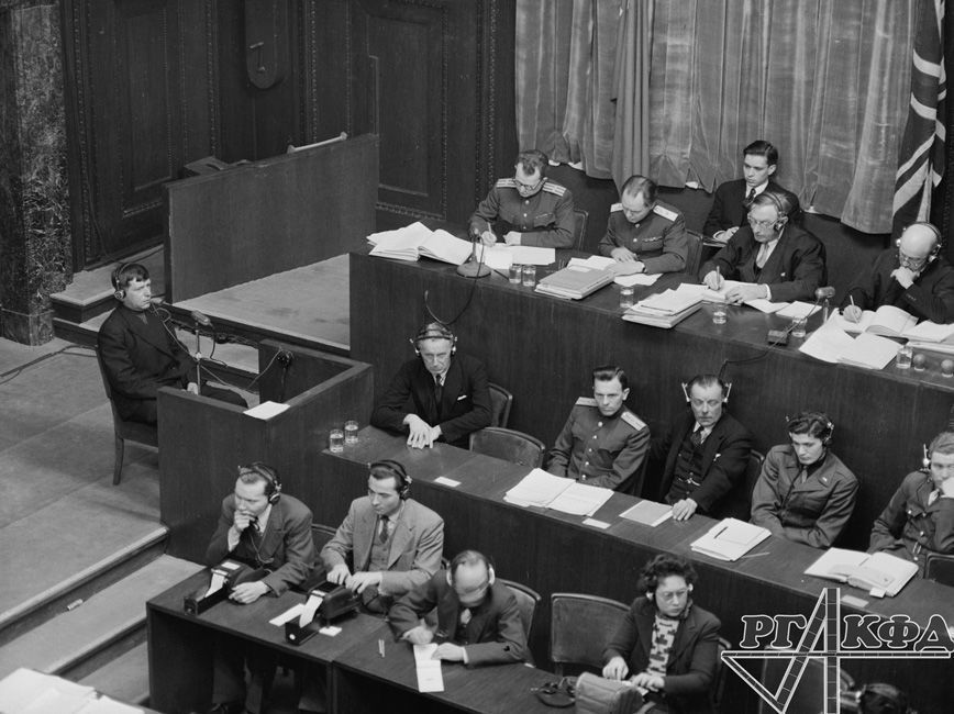 Examination of Witness Yakov Grigoriev Russian State Documentary Film and Photo Archive (RGAKFD), Archive No. C-3198. © Web Portal “Nazi Crimes in the USSR”, Y. A. Khaldei