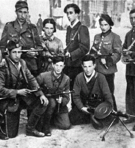 Abba Kovner (au centre), 14 juillet 1944