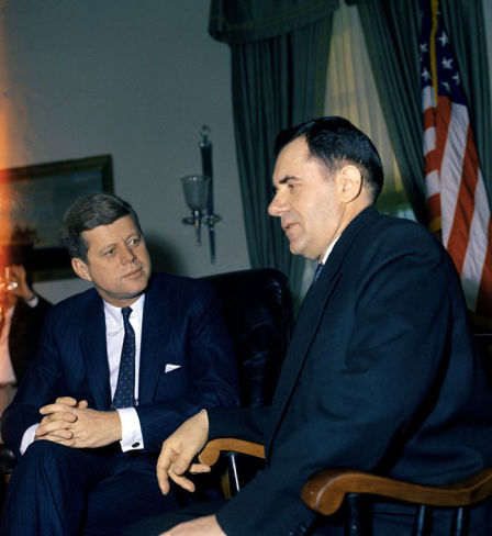 John F. Kennedy et Andreï Gromyko dans le Bureau ovale de la Maison-Blanche, Washington, le 27 mars 1961