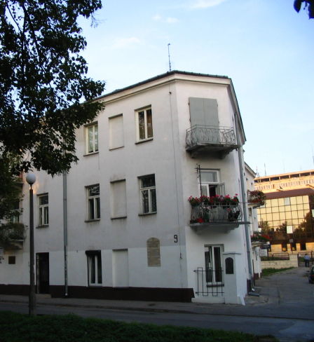 Immeuble du 7 rue Planty, où 40 Juifs furent massacrés en 1946