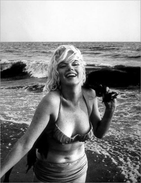 Actress Marilyn Monroe in a bikini, 1962 