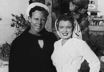 Marilyn Monroe avec son premier mari, James Dougherty, 1943 ou 1944