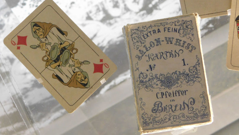 During the terrible winter of 1941-1942 in Leningrad during the siege, the artist Vlasov started working on his extraordinary deck of playing cards.