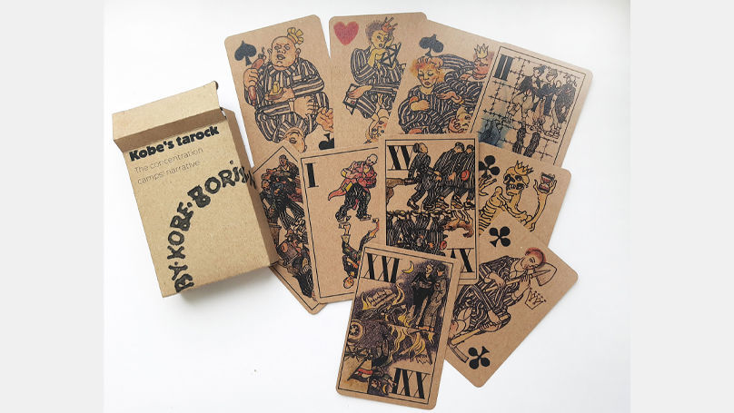 Le jeu de cartes de Boris Kobé a été présenté pour la première fois au grand public lors d'une conférence internationale à Stockholm en 2000. L'original est conservé aux archives de la République de Slovénie