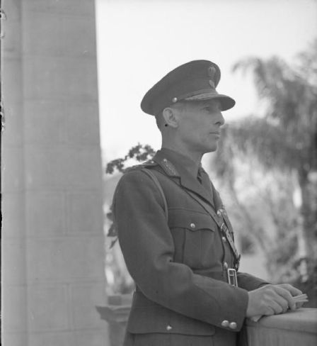 Глава правительства Греции в изгнании, король Георг II, 1941 г. 