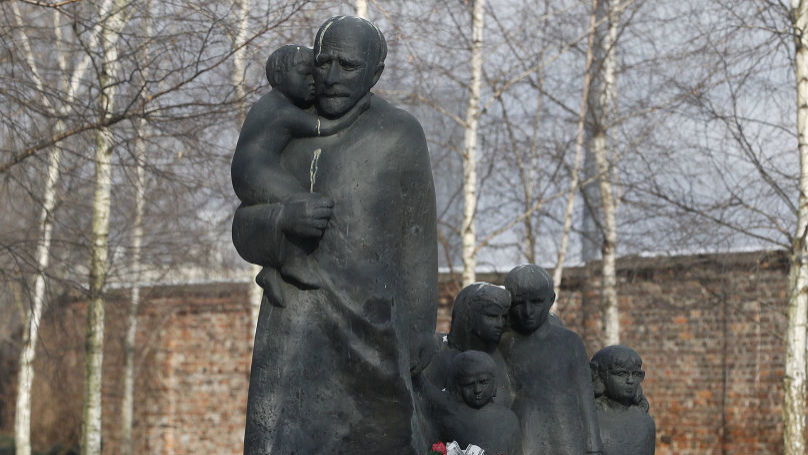Polish writer Janusz Korczak died in the Treblinka gas chamber in August 1942, together with Jewish children from an orphanage he headed for many years. Korczak, a famous writer, had the right to leave the ghetto and thus avoid the camp. He preferred to walk with his children along the “road to heaven”, a passage leading to the gas chambers. Witnesses recalled that on the way Korczak held two small children in his arms and told them a story. The photo shows a monument in Treblinka commemorating the writer. 